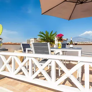 Apartament La Terrazza Sul Cielo, Katania
